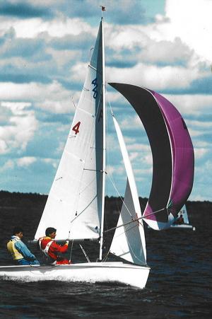 420 Rondar Avec trap�zes & Equipement de spi